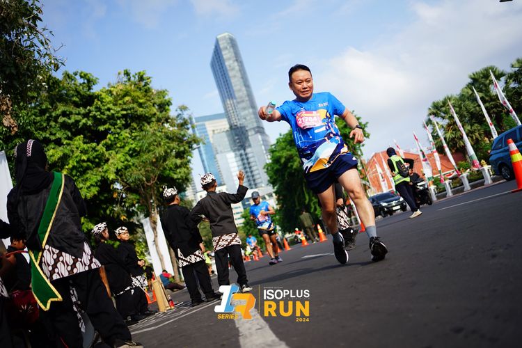 Race photo from Isoplus Run 2024 Surabaya