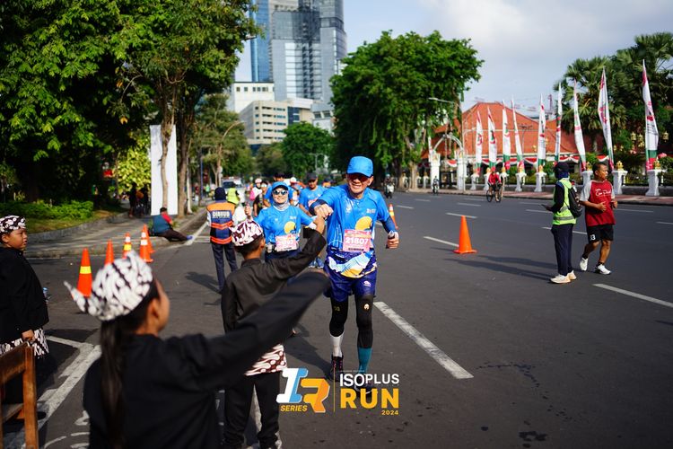 Race photo from Isoplus Run 2024 Surabaya