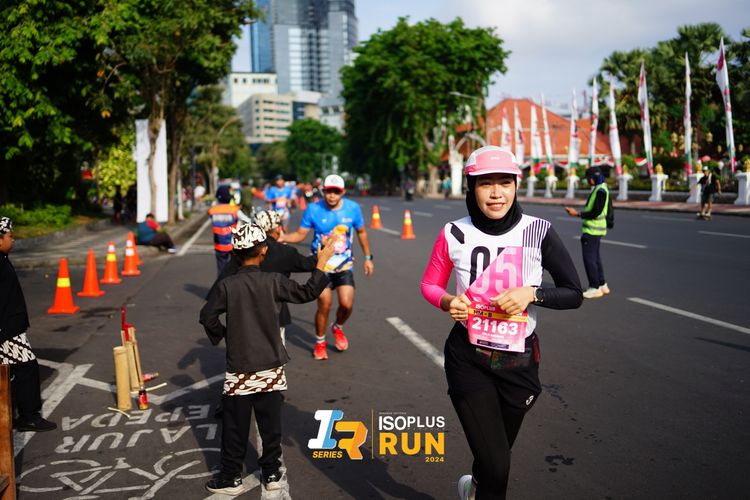 Race photo from Isoplus Run 2024 Surabaya