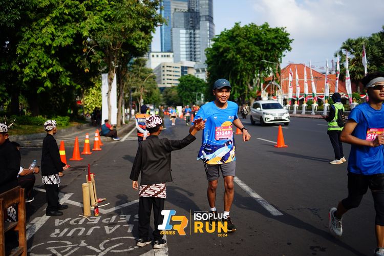 Race photo from Isoplus Run 2024 Surabaya