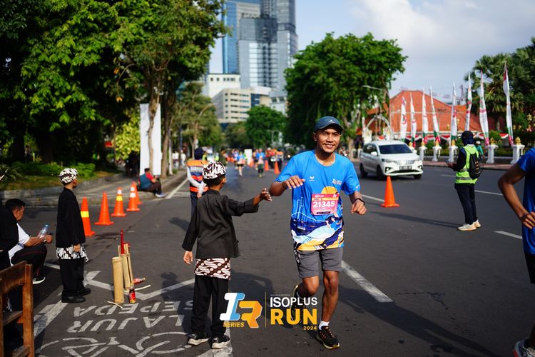 Race photo from Isoplus Run 2024 Surabaya