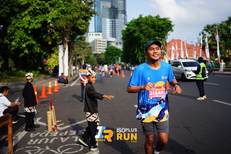 Race photo from Isoplus Run 2024 Surabaya