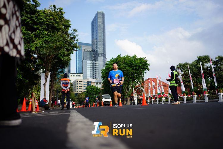 Race photo from Isoplus Run 2024 Surabaya