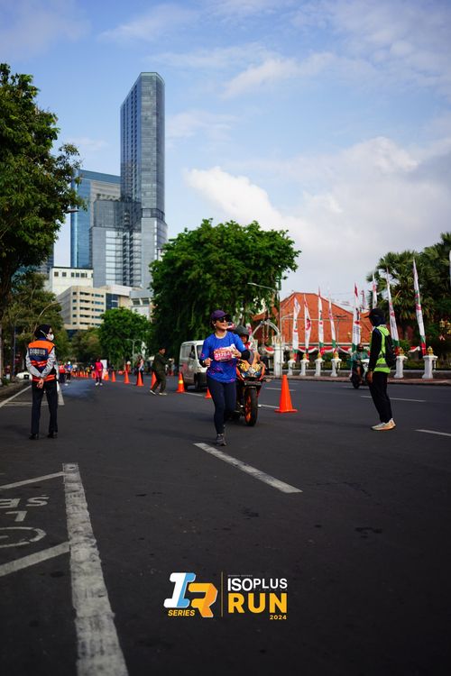 Race photo from Isoplus Run 2024 Surabaya
