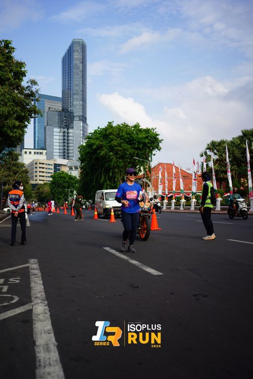 Race photo from Isoplus Run 2024 Surabaya