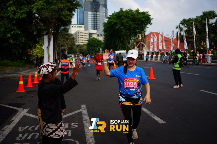 Race photo from Isoplus Run 2024 Surabaya
