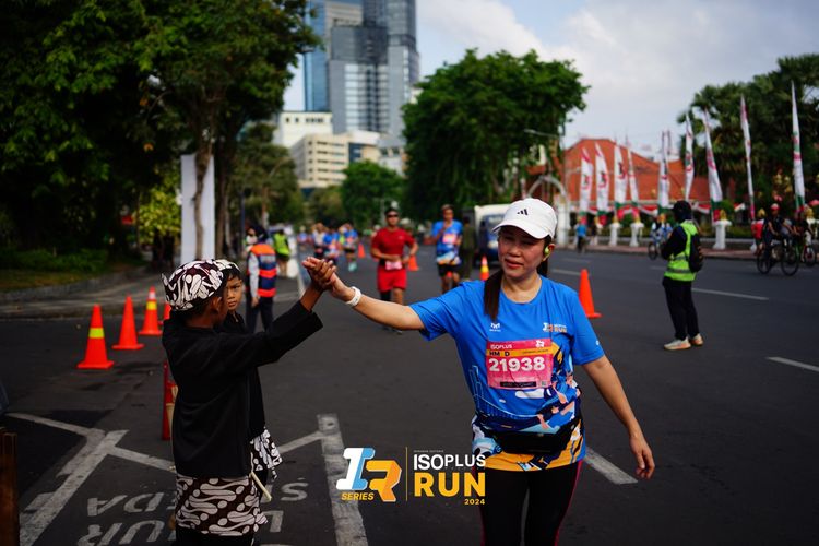 Race photo from Isoplus Run 2024 Surabaya