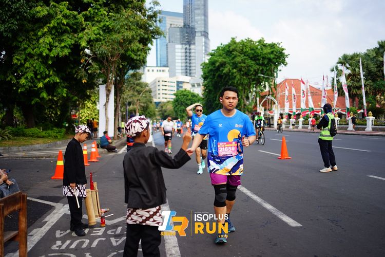 Race photo from Isoplus Run 2024 Surabaya