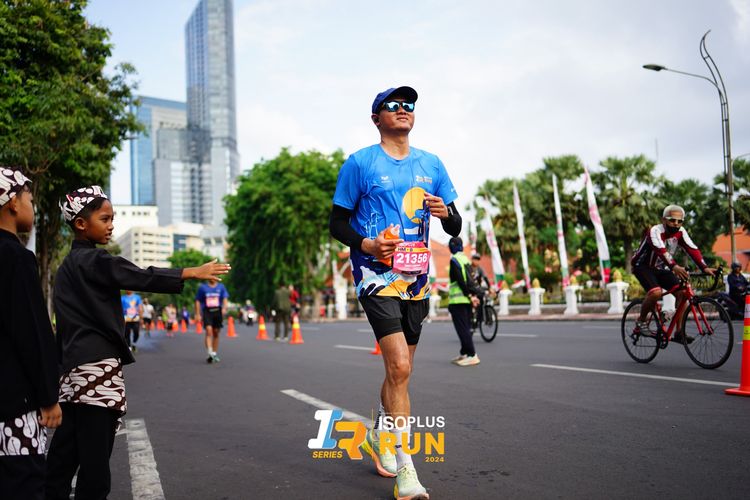 Race photo from Isoplus Run 2024 Surabaya