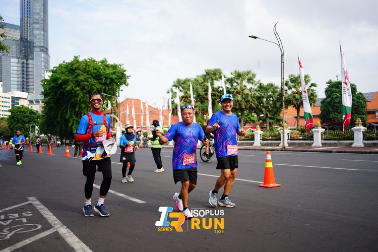 Race photo from Isoplus Run 2024 Surabaya