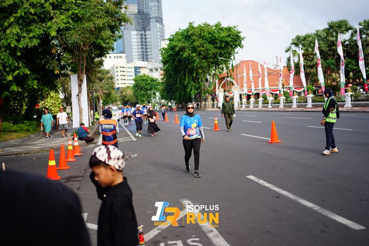 Race photo from Isoplus Run 2024 Surabaya