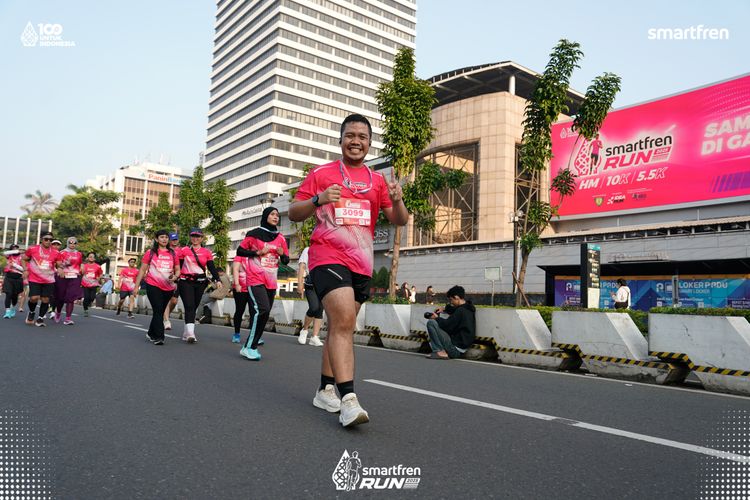 Race photo from Smartfren Run 2025 