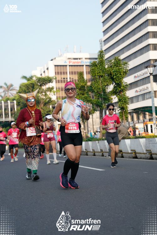 Race photo from Smartfren Run 2025 