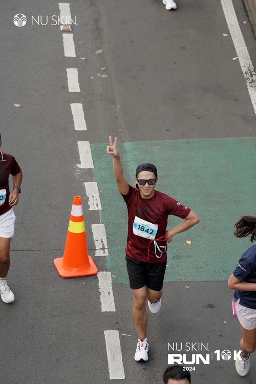 Race photo from Nu Skin Run 10K