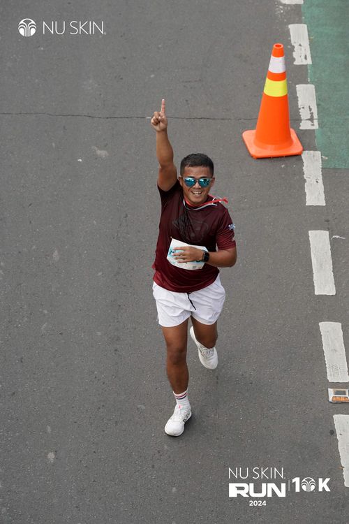 Race photo from Nu Skin Run 10K