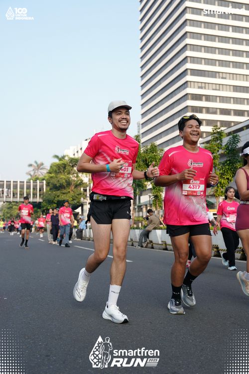 Race photo from Smartfren Run 2025 