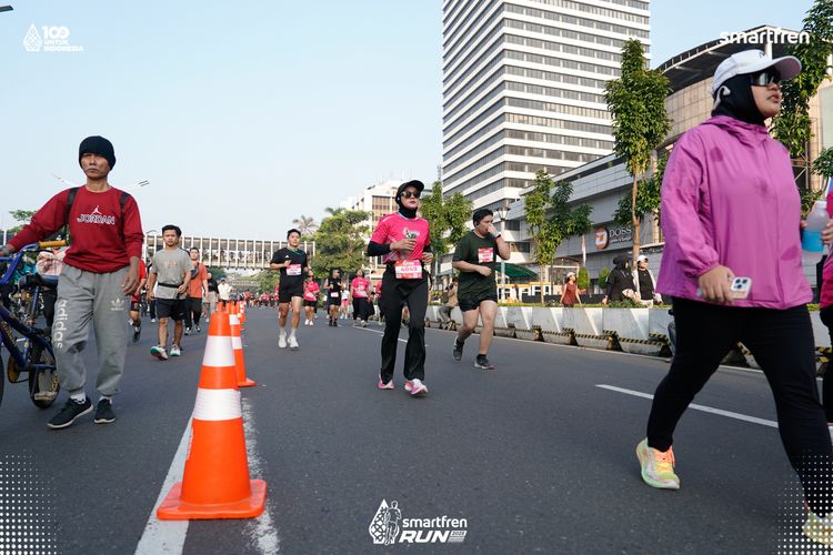 Race photo from Smartfren Run 2025 