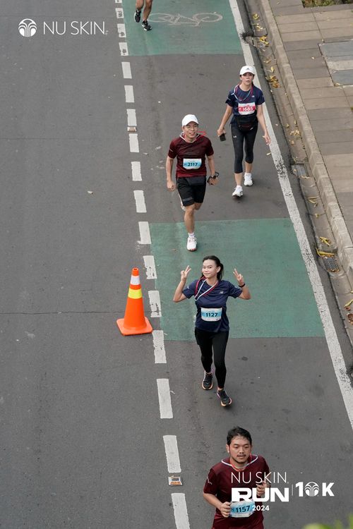 Race photo from Nu Skin Run 10K
