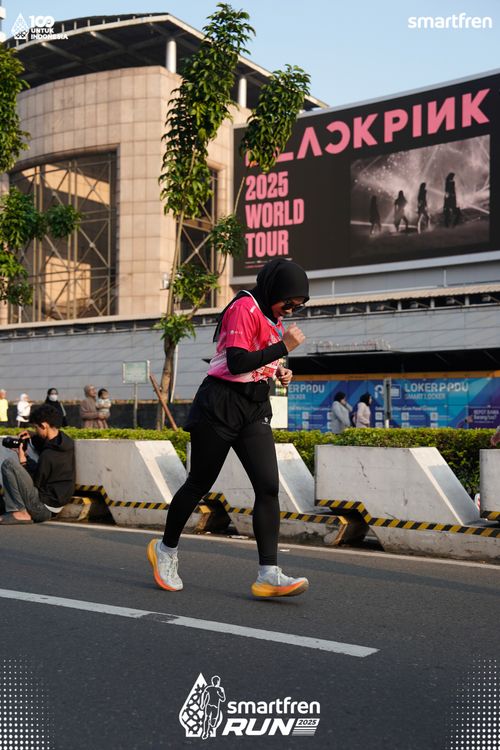 Race photo from Smartfren Run 2025 