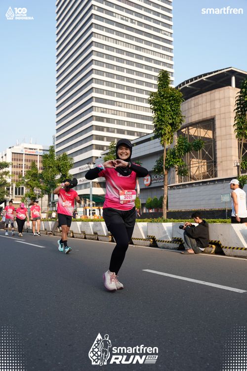 Race photo from Smartfren Run 2025 