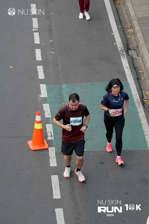 Race photo from Nu Skin Run 10K