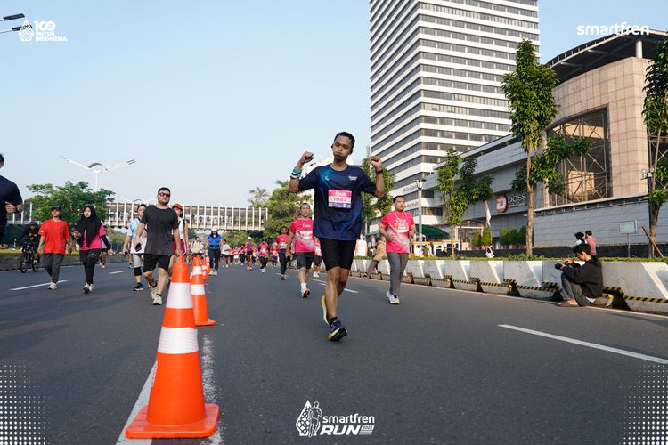 Race photo from Smartfren Run 2025 