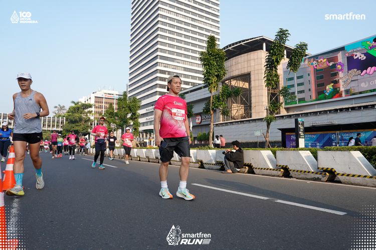 Race photo from Smartfren Run 2025 