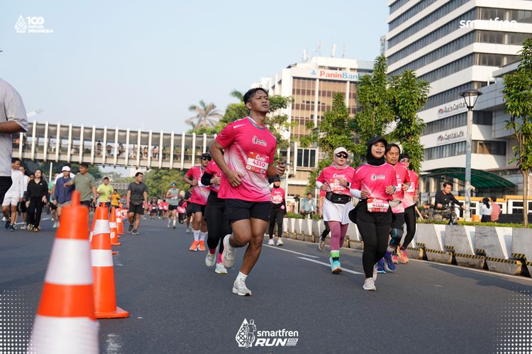 Race photo from Smartfren Run 2025 