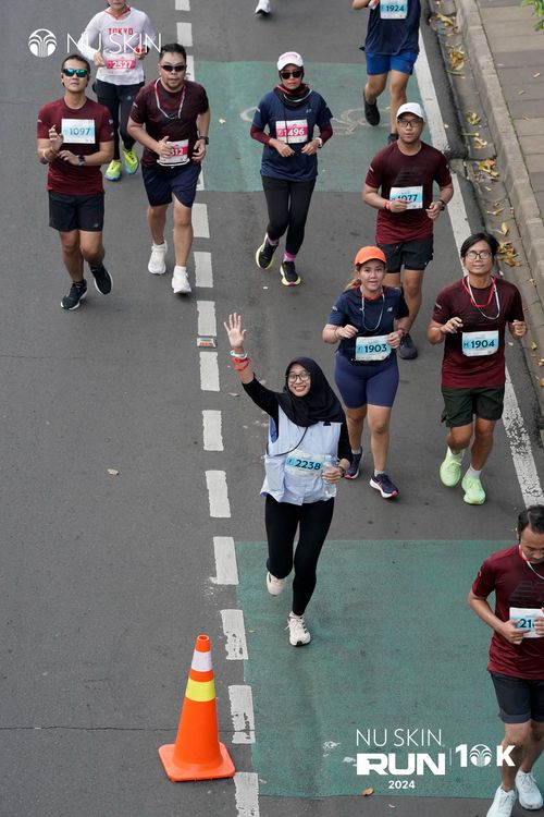 Race photo from Nu Skin Run 10K