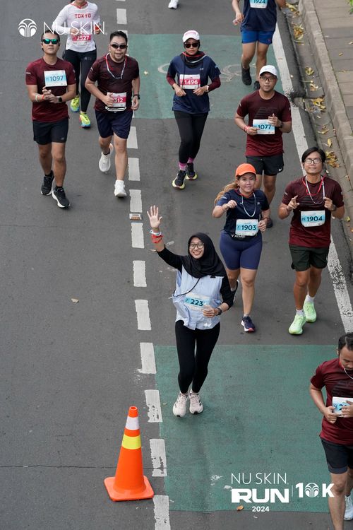 Race photo from Nu Skin Run 10K