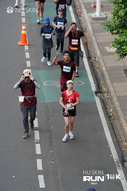 Race photo from Nu Skin Run 10K