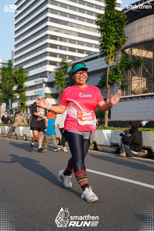 Race photo from Smartfren Run 2025 