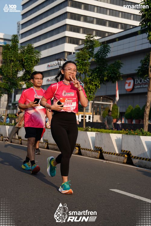 Race photo from Smartfren Run 2025 