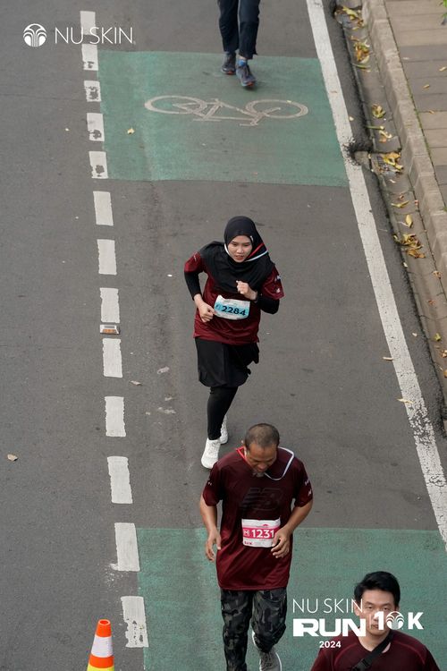 Race photo from Nu Skin Run 10K