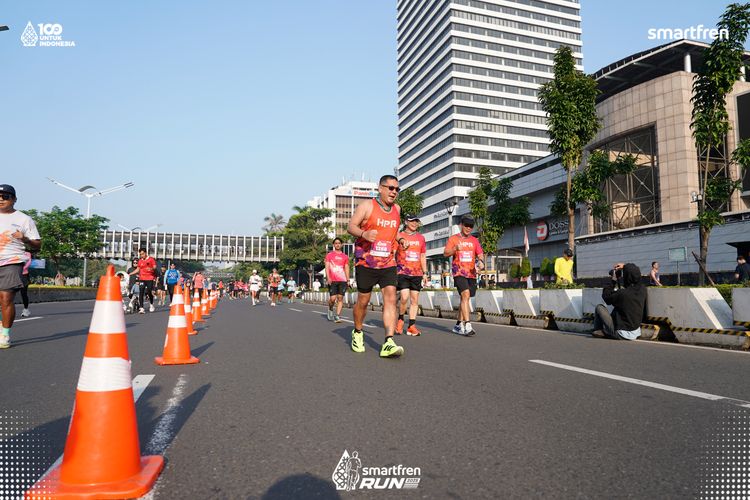 Race photo from Smartfren Run 2025 