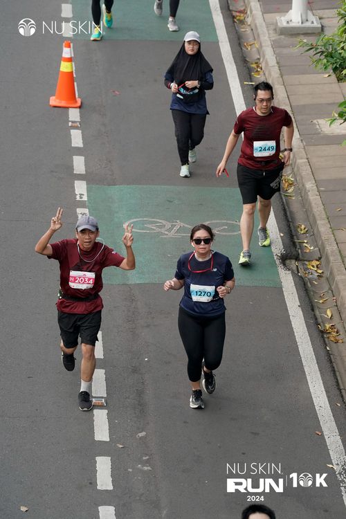 Race photo from Nu Skin Run 10K