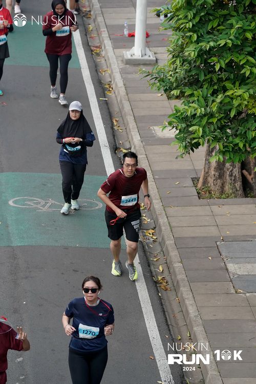 Race photo from Nu Skin Run 10K