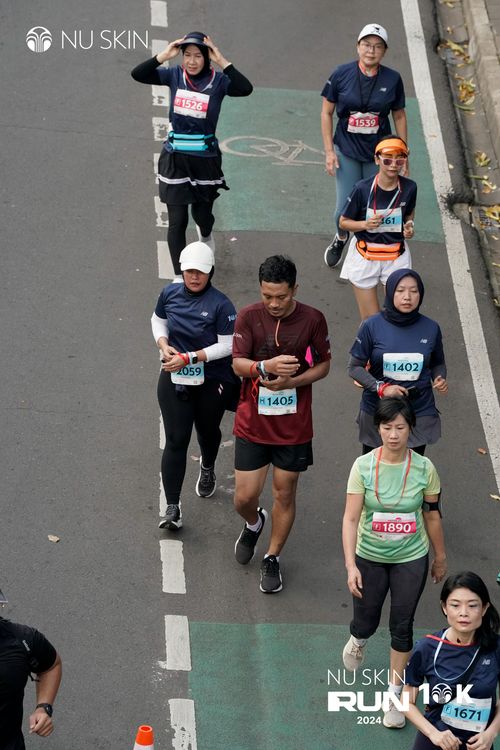 Race photo from Nu Skin Run 10K