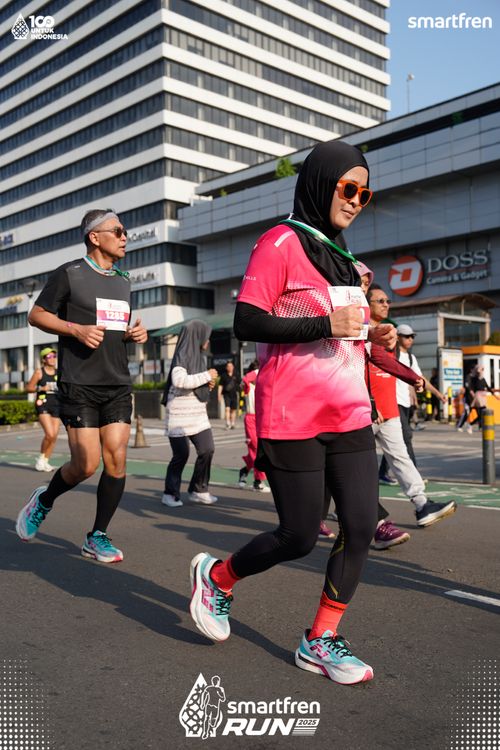 Race photo from Smartfren Run 2025 