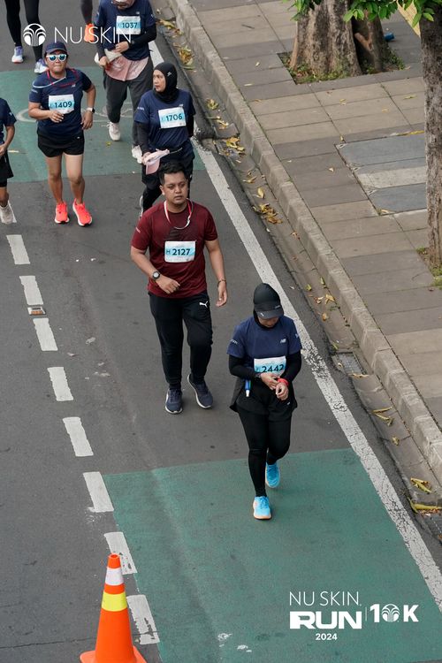 Race photo from Nu Skin Run 10K