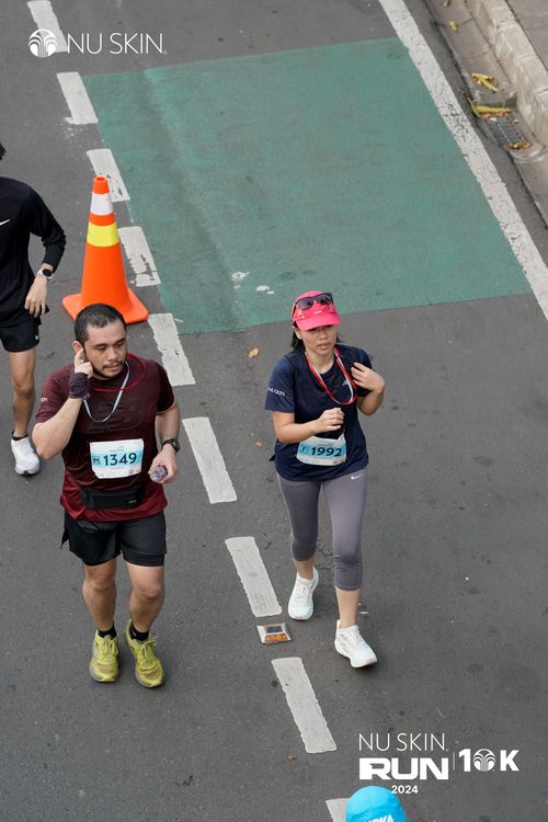 Race photo from Nu Skin Run 10K