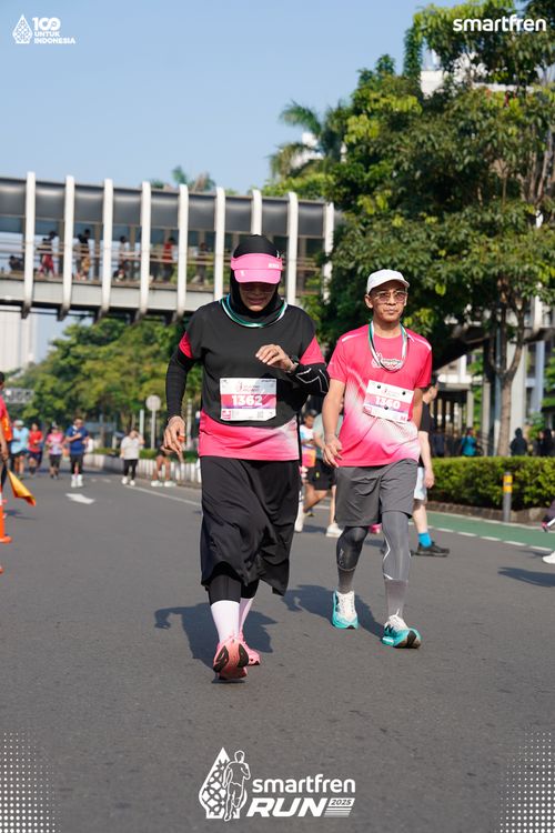 Race photo from Smartfren Run 2025 