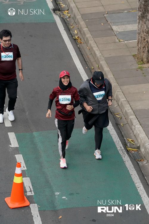Race photo from Nu Skin Run 10K