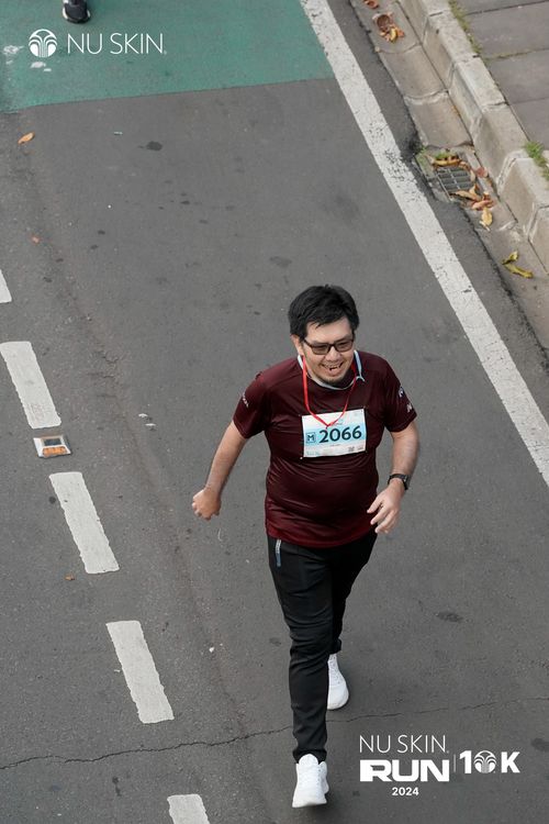 Race photo from Nu Skin Run 10K