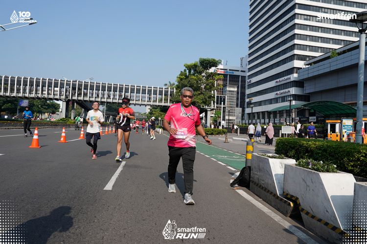 Race photo from Smartfren Run 2025 