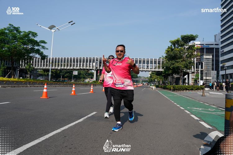 Race photo from Smartfren Run 2025 