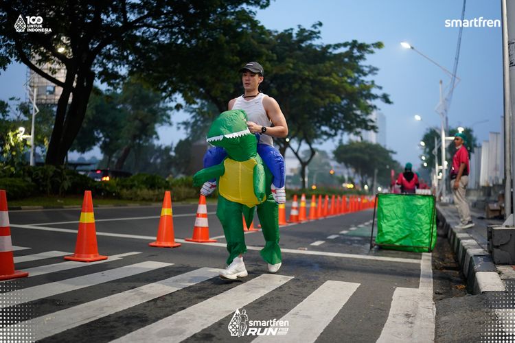 Race photo from Smartfren Run 2025 