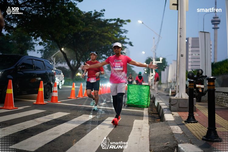 Race photo from Smartfren Run 2025 
