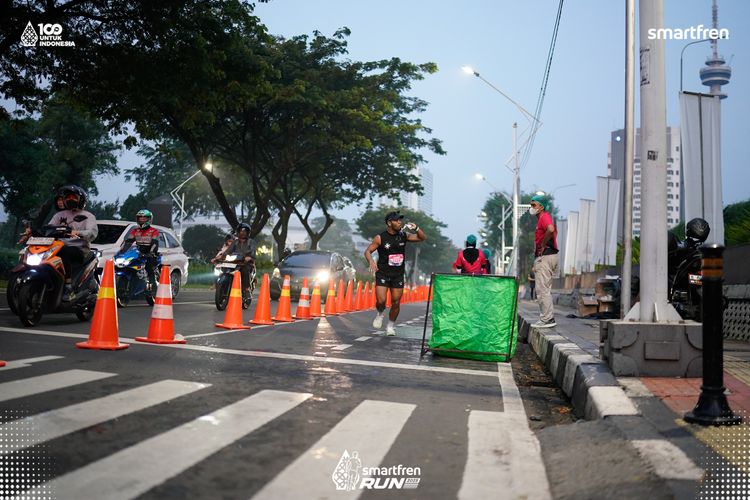 Race photo from Smartfren Run 2025 
