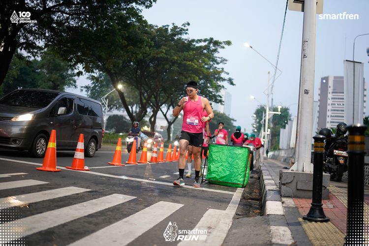 Race photo from Smartfren Run 2025 
